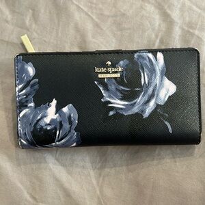 Kate Spade New York Women's Cameron Street Stacy Wallet, Navy